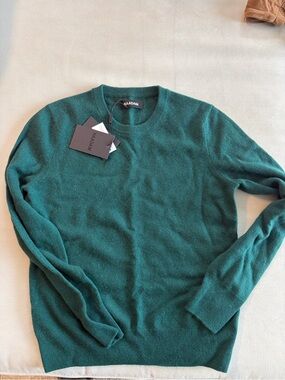 NEW WITH TAGS Naadam Original Cashmere Crewneck Sweater Women’s in Pine